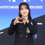 윤하, 열애설 없이 깜짝 결혼 발표…쏟아지는 축하 [N이슈]