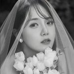 강은비, 17년 친구와 결혼 발표..4월의 신부 된다 “하나가 아닌...