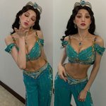 ‘대반전의 글래머’ 이성경, 파격의 <b>자스민</b> 공주..알라딘에서 이렇게...