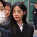 뉴진스 민지 '필기구 지참'[포토]