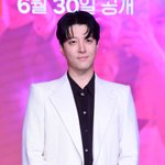 이동건, 이혼 후 새출발...보금자리 찾았다 "<b>동행</b> 기뻐" [공식]