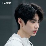 [댓글부탁해] ㅇㄴ <b>옆반</b>에 ㅈㄴ잘생긴 남자애가..나한테