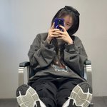 [<b>SCin스타</b>] 지연, '황재균 이혼' 두 다리 쭉 뻗은 포즈로...