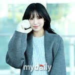 '초미니에 벙어리 장갑' 트와이스 <b>미나</b>, 완벽한 여친룩