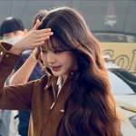 장원영 파리패션<b>위크</b> 출국짤