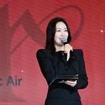 신아영, 단아한 미모로 예지 솔로 앨범 응원[포토엔HD]