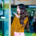 [사진]아이브 장원영,'사랑의 손키스'