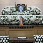 주영훈 부친상…<b>이윤미</b> “행복한 며느리였다