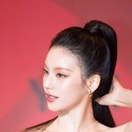 예지 첫 솔로 데뷔 기자 간담회 비주얼 미쳤다