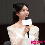 이예원 아나운서, 시선 사로잡는 미모...'박보검의 칸타빌레' ...