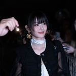 김유정, 블랙 시스루 재킷으로 뽐낸 물오른 성숙美