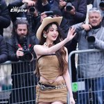 파리 패션<b>위크</b> 참석한 장원영 근황