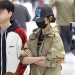 장원영, 파리패션<b>위크</b> 마치고 입국