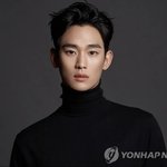 김수현, 논란 후폭풍…‘굿데이’ 하차? 차기작 폐기? 광고 위약금...