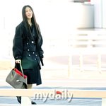 밀라노 출국하는 '<b>로코퀸</b>' 서현진, 큰 가방이 문제야!