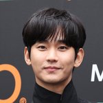 위기의 김수현, 이틀 만에 전한 새 입장 "다음 주에 밝힌다"
