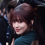 반전 뒤태로 파리를 뒤집어 놓은 여돌