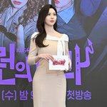 정은혜 아나, 기사 사진 몸매마저 카리나 닮은꼴‥완벽한 S대 여신