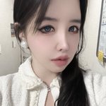 '이민호 셀프 열애설' 박봄, 눈에 무슨 일이? "건강 챙겨요"