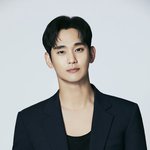 [단독] 김수현, 모델 재발탁 2주 만 손절…‘故김새론 논란’ 다음주...