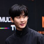 불안<b>증세</b> 김수현, 망쳐버린 긴급 입장…故 김새론 진실공방에 기름만...