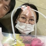 오초희, 시험관 시술 중에도 행복..연하 변호사가 준 꽃다발 인증