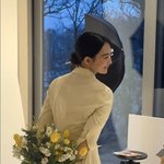 신민아, 봄이 왔나봄! “누가 꽃이게?” 몇번을 물어도 모르겠다는...