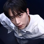 와 <b>용안</b>