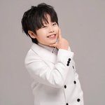 [종합] '11세' <b>황민호</b>, 용돈 300만원 받았다…"돈 관리는...