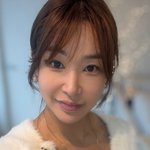 배윤정 “어쩌다 <b>이</b> 꼴이 됐나” 무릎에 꽂힌 <b>침</b>들 깜짝 ‘건강 악화’