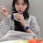 여배우의 반전 먹방... "아침부터 빵+시리얼+기내식까지 <b>순삭</b>"