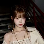 르세라핌 홍은채, 복근 공개 과감한 패션으로[<b>SNS</b>]