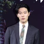 류준열도 <b>조째</b>즈 언급 “사장님 부르던 노래, 엄청 들었다”(‘완벽한...