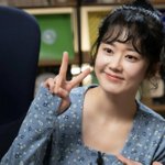 '촬영감독' 장나라, 이 얼굴이 44살이라니..<b>MZ</b> 정용화와 친구같은...