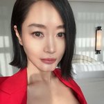 김혜수, 강렬한 레드 드레스로 완성한 <b>우아</b>한 카리스마