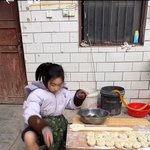 중국 발로 만두 빚는 <b>소녀</b> 더럽 주의