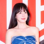[T포토] 기은세 '복근은 살~짝'