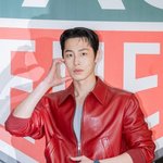 [현장포토] "강렬 그 자체"…이재욱, 상남자의 하트