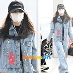 블핑 지수 줄이어폰 감성 美쳤네, 씩씩함 넘치는 청청패션