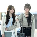 여자친구 예린-유주 ‘복근 노출 사수해주는 다정한 사이’[포토엔<b>HD</b>]