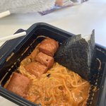 오늘친구랑편의점에서<b>머</b>근거