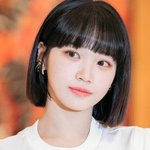 [댓글부탁해] ㄹㅅㄹㅍ 데뷔초 <b>채원</b>머리 하는거 오바냥