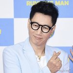 <b>누</b>가 변우석인지 모르겠네…지석진, '한류 스타' 당당 투샷