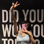 군살 제로! 나나, 탄탄 복근+<b>개미</b> 허리 '美쳤다'