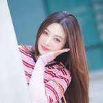 크러쉬 조이, ‘제철 복숭아 비주얼’ (<b>동물</b>농장 출근길) [HD포토]