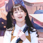 프로미스나인 백<b>지헌</b> 진짜 예쁘지 않음?