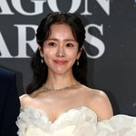 '최정훈' 한지민 "사내연애, <b>물론</b> 힘들지만…사랑엔 용기가 필요해"