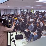 [포토]고 김새론 유족, 긴급 기자회견 열어