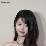 <b>원영</b>이 오늘 좀 예쁜 듯