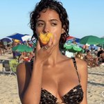 [19] 이런 몸매가 가능하구나.